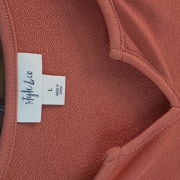 Style & Co. Embroidered Tie hem Apricot top Size L - Picture 3 of 8